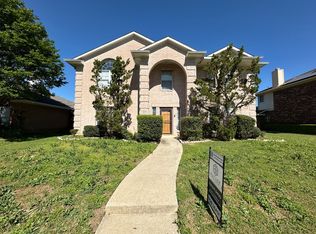 3013 Creek Valley Dr, Garland, TX 75040