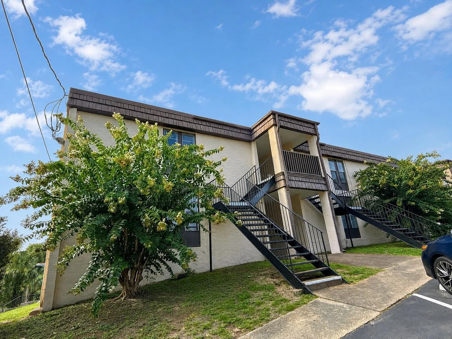 2 bed, 2.0 bath, 1060 sqft, $1,550 — Photo 3