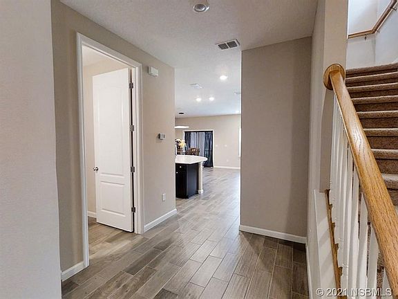 3rd image of 2658 Fawn Point Dr