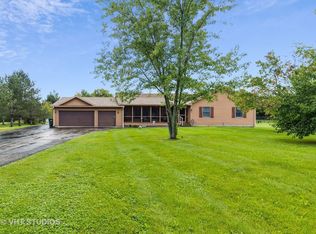 2511 W Wright Rd, McHenry, IL 60050