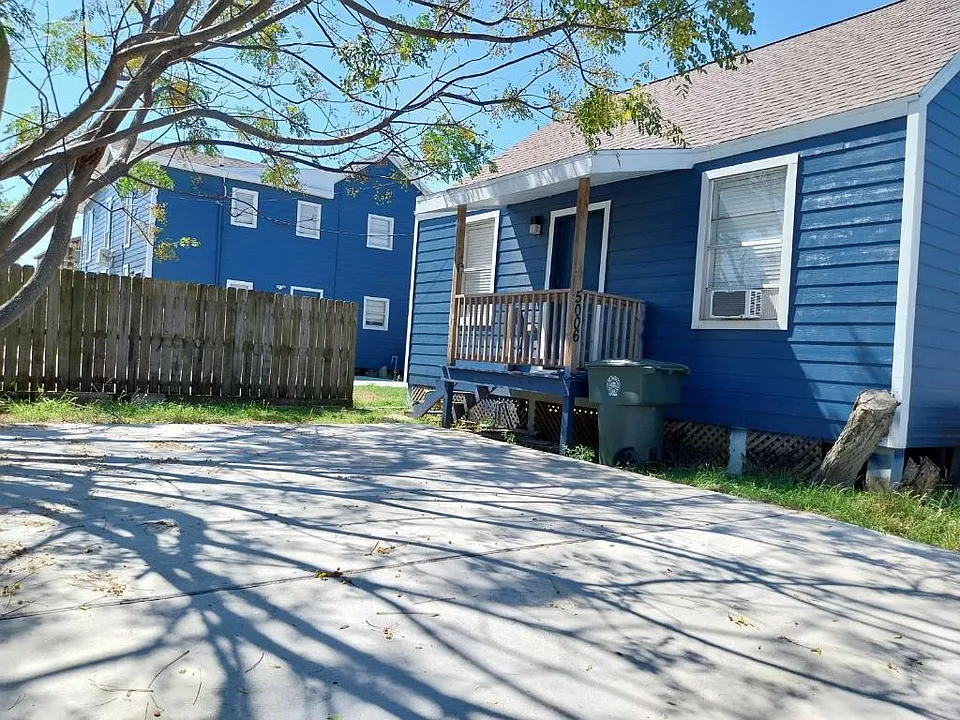 5006 Avenue M #R