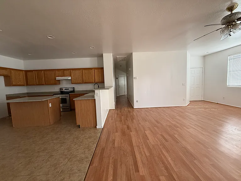 24793 W Dove Peak — Photo 2