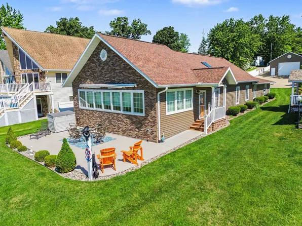 16639 Lakeview Dr, Vandalia, MI 49095