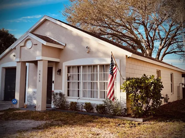 1615 27th Avenue Dr E, Bradenton, FL 34208