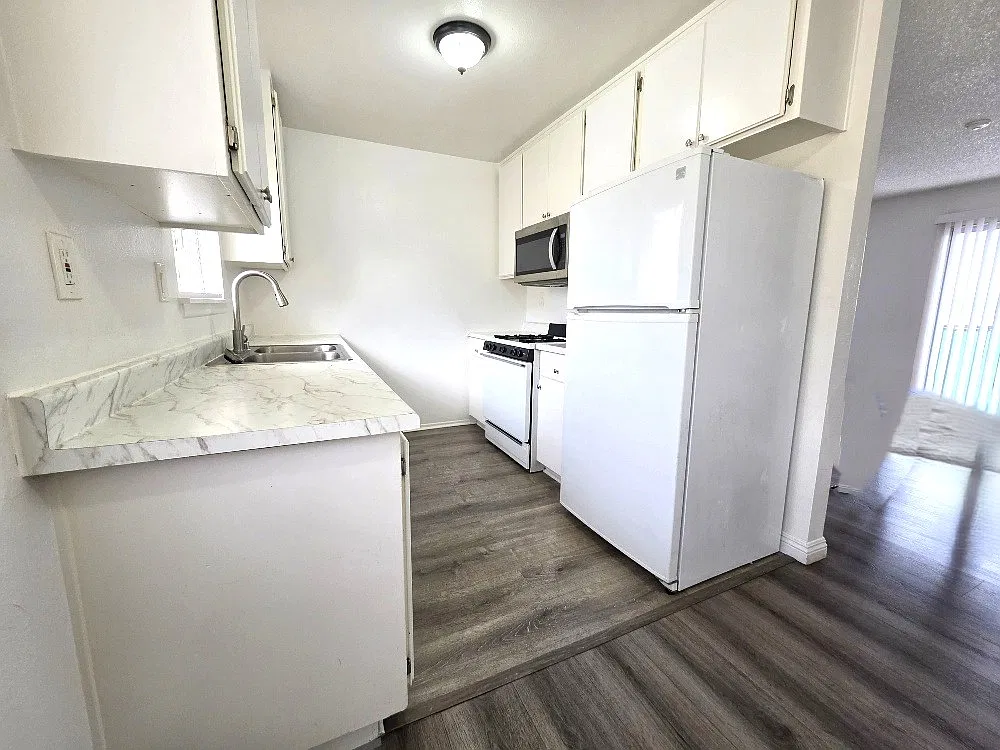 2 bed, 853 sqft, $1,495 — Photo 2