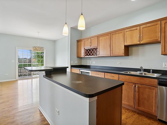 3rd image of 12653 W Yorkshire Dr