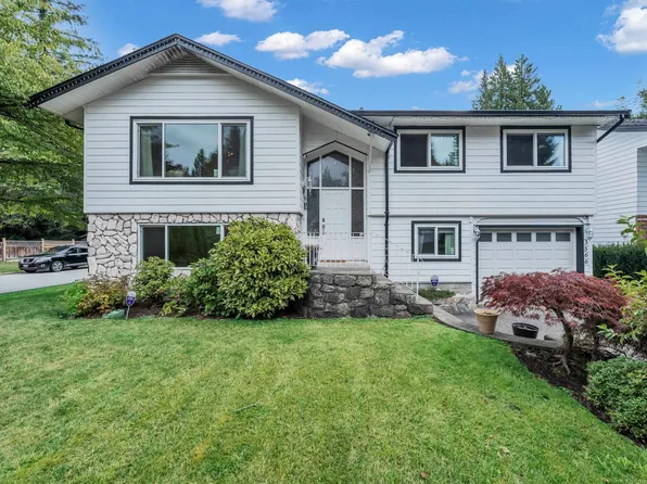 3566 Regent Ave, North Vancouver, BC V7N 2B9