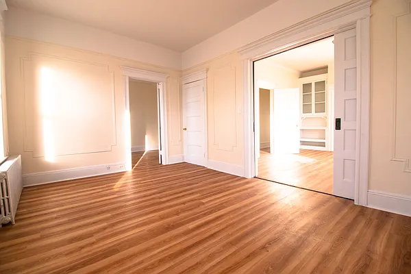 Rented by Sorensens Parkview Terrace Real Estate Inc | media 17