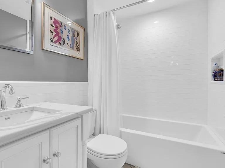 31 Concord Sq #2 — Photo 12