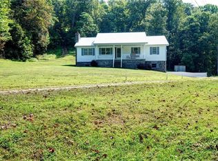 4755 Fire Creek Rd, Cross lanes, WV 25313