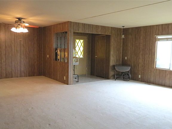 2nd image of 1402 22nd St NE Unit 108
