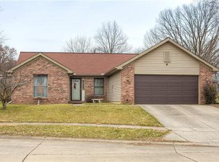 6870 Oak Lake Dr, Indianapolis, IN
