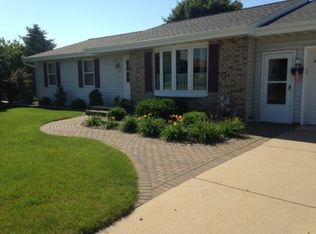 2939 Woodale Ave, Green Bay, WI 54313