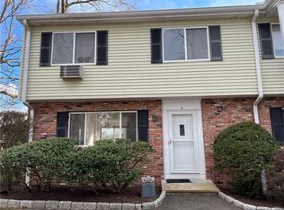 202 Highview Ave APT 5, Stamford, CT 06907