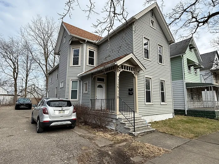 7110 Lawn Ave photo 1