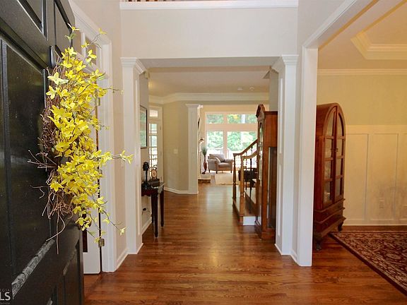 2nd image of 265 Woodcreek Ln
