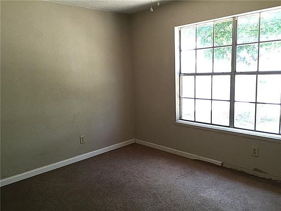3rd image of 10740 Sunstone St