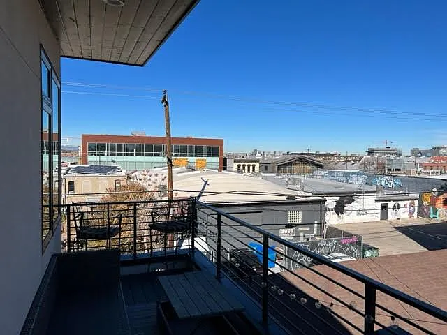 Deck on the third level