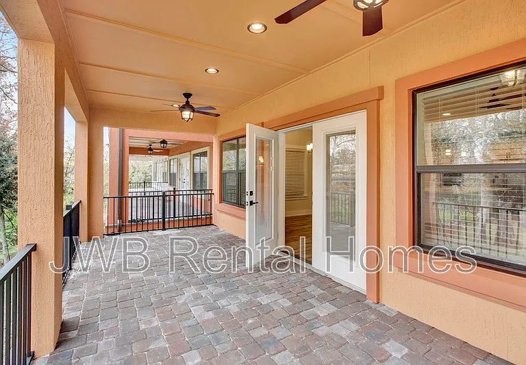 8859 Amalfi Ct — Photo 17