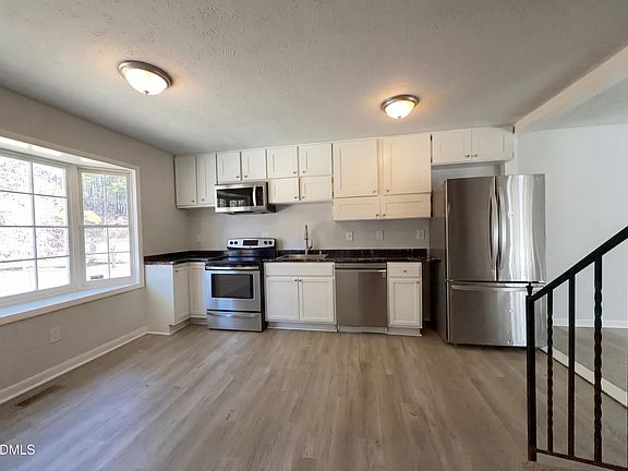 2nd image of 7594 Beverly Dr