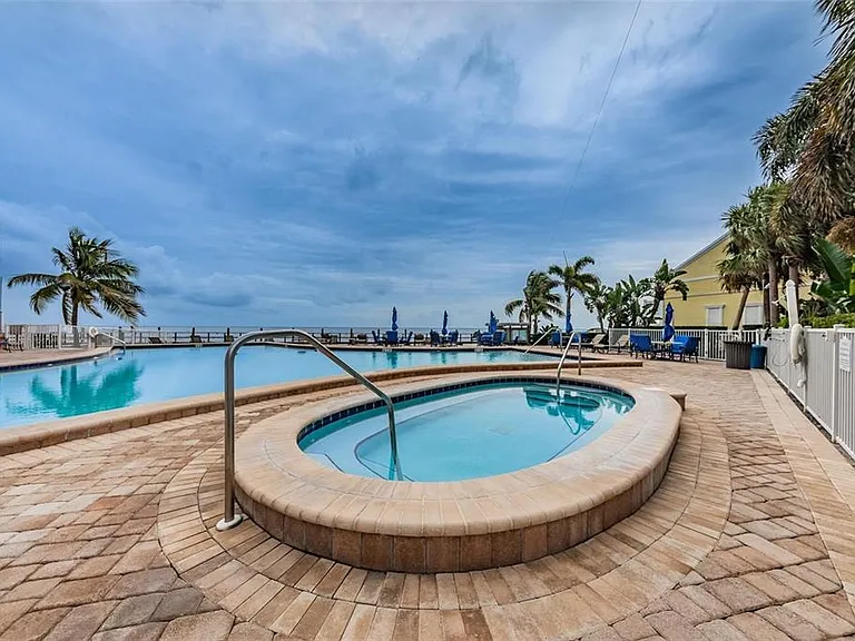 4805 Cobia Dr SE #D — Photo 76