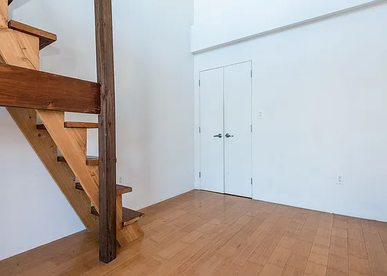 Rented by Nooklyn NYC LLC | media 11
