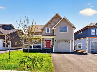 38 Denehurst Street, Paradise, NL A1L0S8
