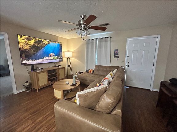 4th image of 528 Genelda Ave APT 40