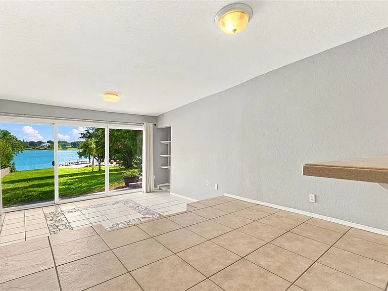 6714 Nina Rosa Dr #B — Photo 5