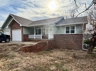 931 Connecticut Ave, Manhattan, KS 66502
