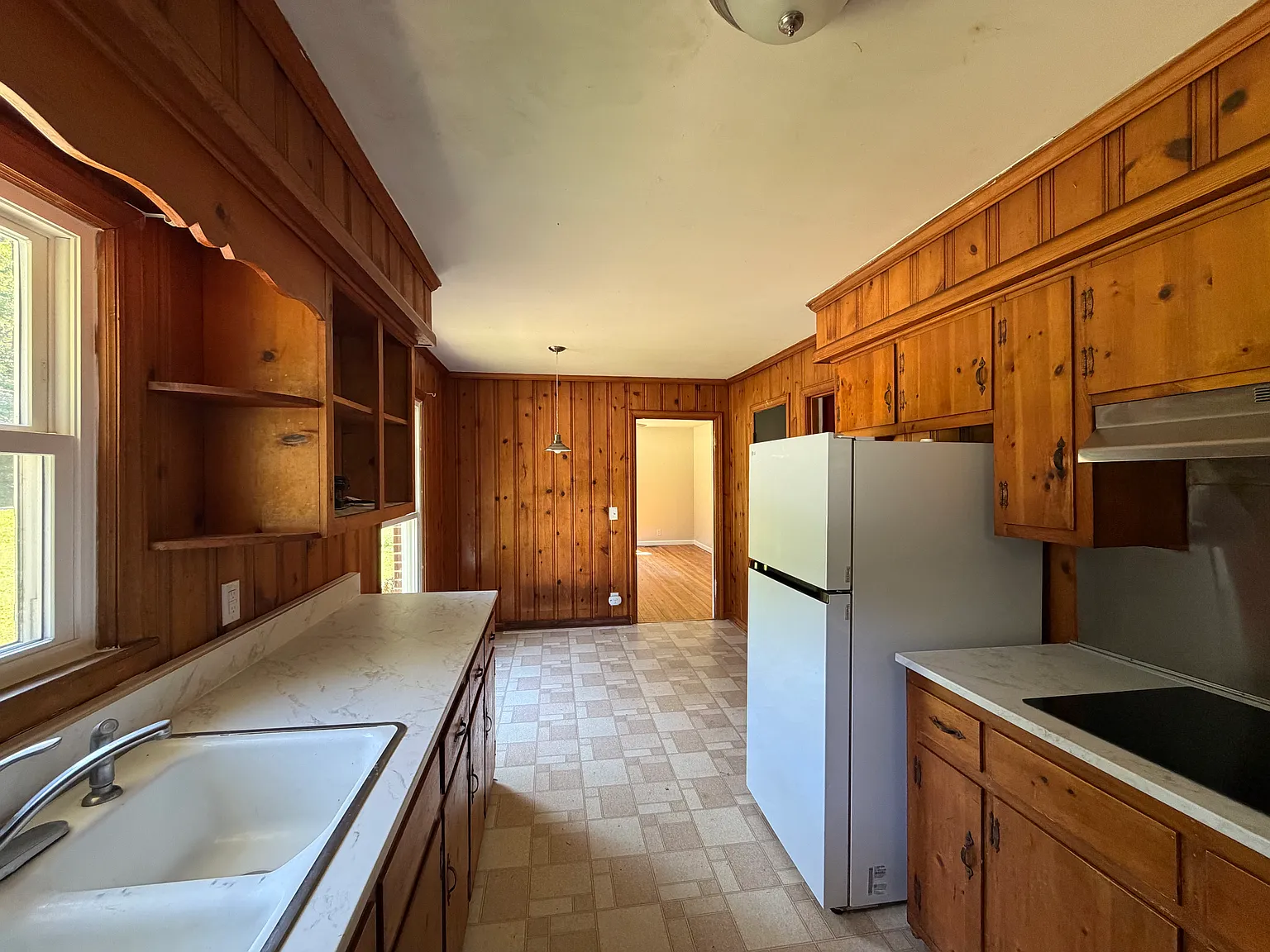 3 bed, 1200 sqft, $1,500 — Photo 3