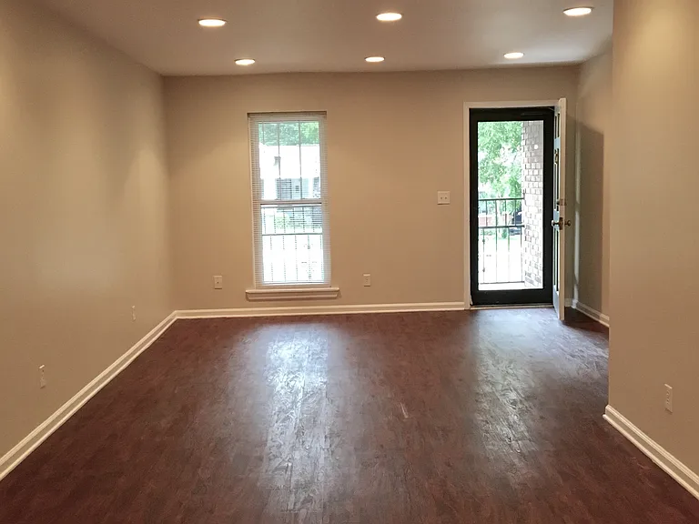 1310 Main Ave #D — Photo 2