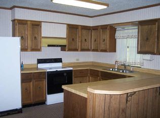 1512 Hughes Rd, Dickinson, TX 77539