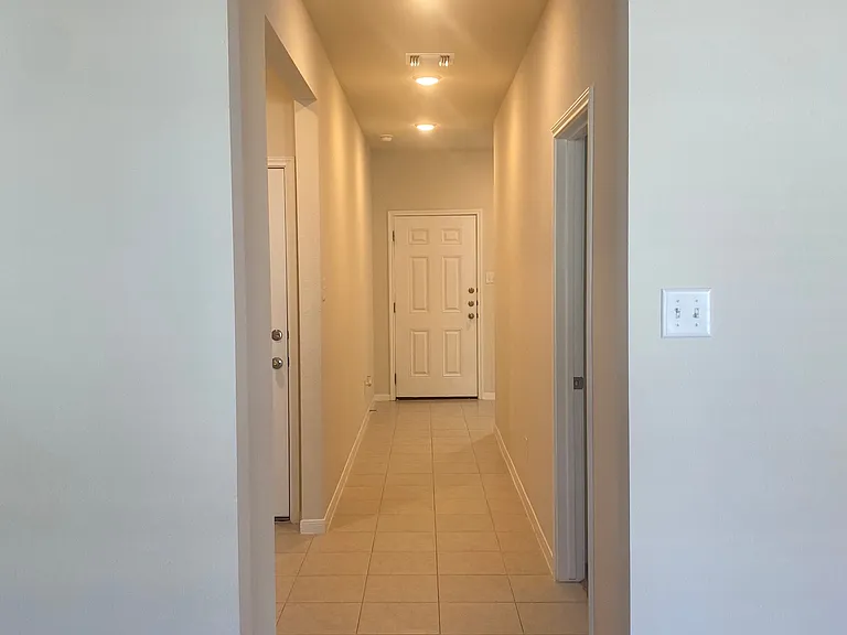 2220 Chia Ct — Photo 5