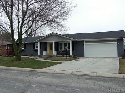 725 N Angela Dr, Fostoria, OH, 44830