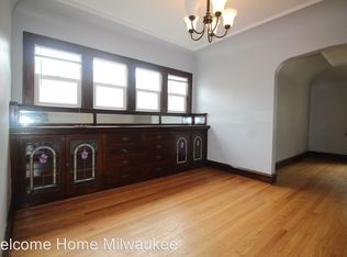 2184 S 4th St #A, Milwaukee, WI 53207