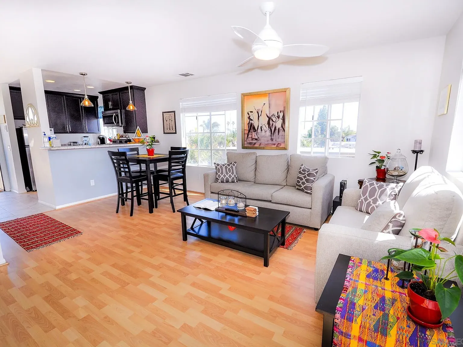3 bed, 2.0 bath, 975 sqft, $3,800 — Photo 4