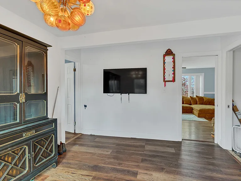 118 E Due West Ave — Photo 15