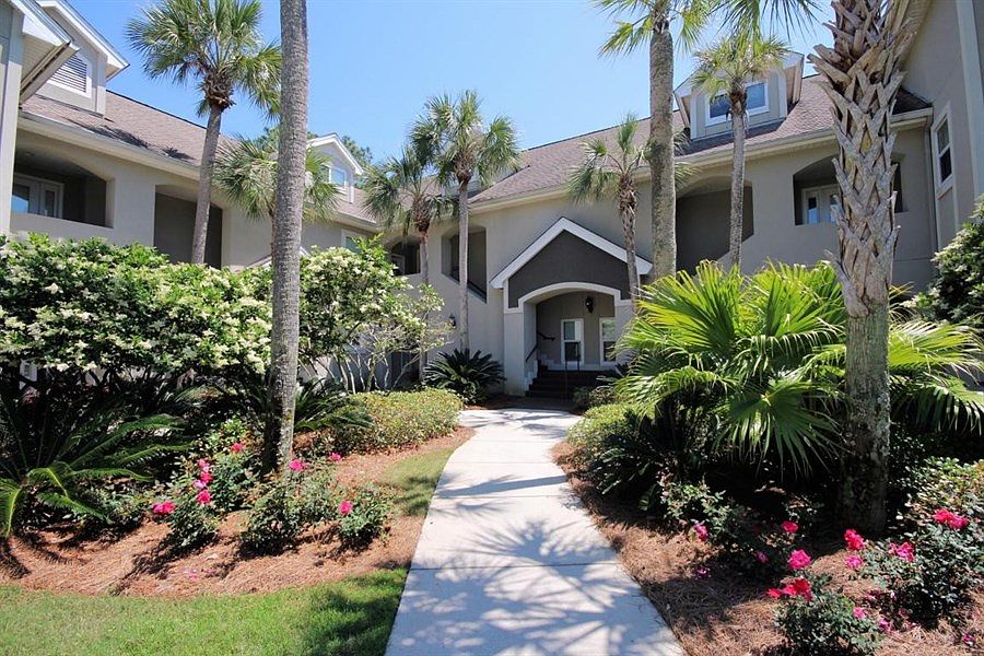 1st image of 8569 Turnberry Dr