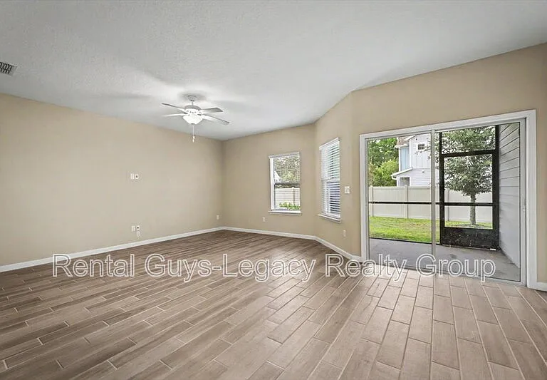 10323 Alder Creek Ln — Photo 11