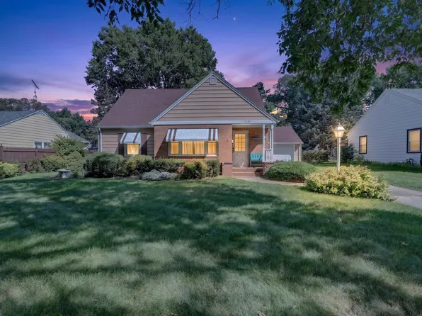 1527 Highland Ave, Beloit, WI 53511