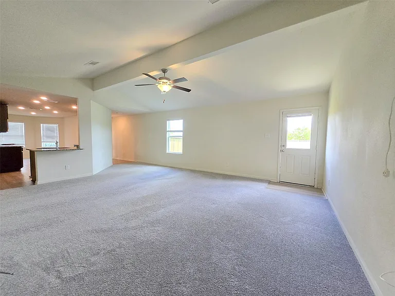 380 Stone Gage Dr — Photo 12