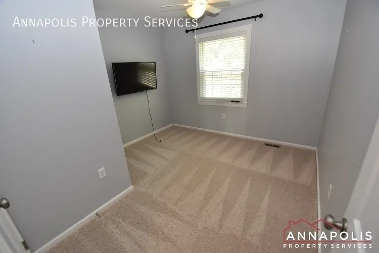 364 Ellenham Ct — Photo 20