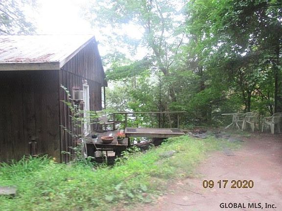 3rd image of 52 W Copeland Pond Way