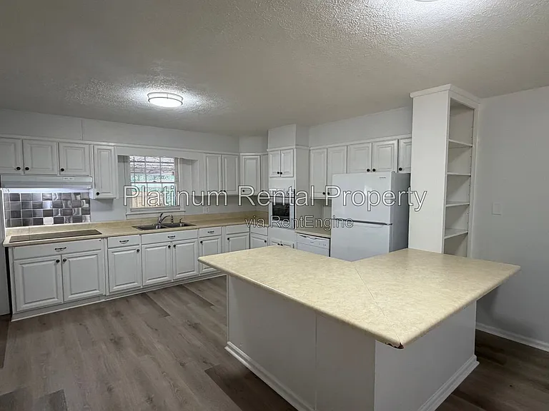 1868 Quarry Rd NW — Photo 12