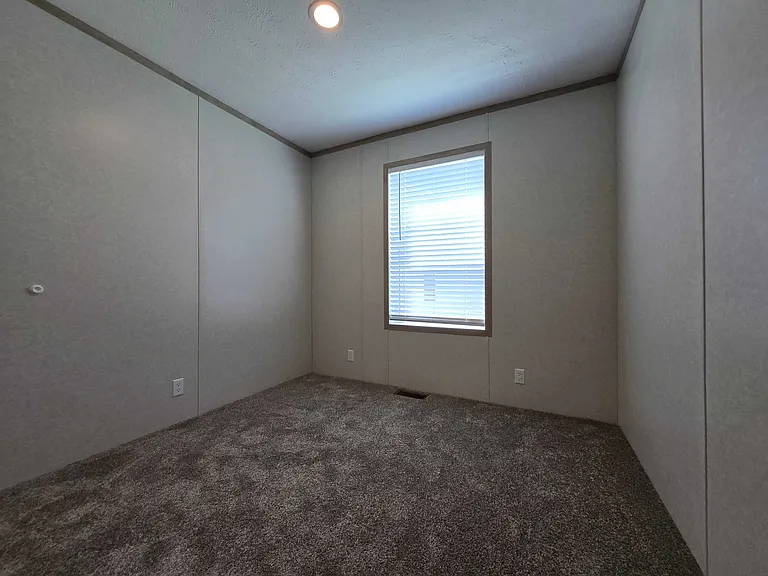 29800 Guilford Cir #109 — Photo 21