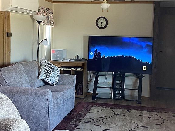 4th image of 57713 Buckskin Rd