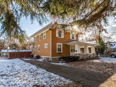 7615 Holmes Rd, Kansas City, MO, 64131