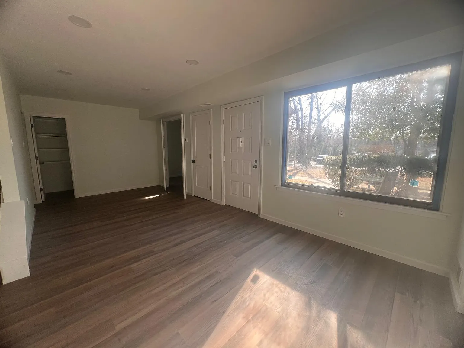 2009 Greenwood Drive - 1 — Photo 2