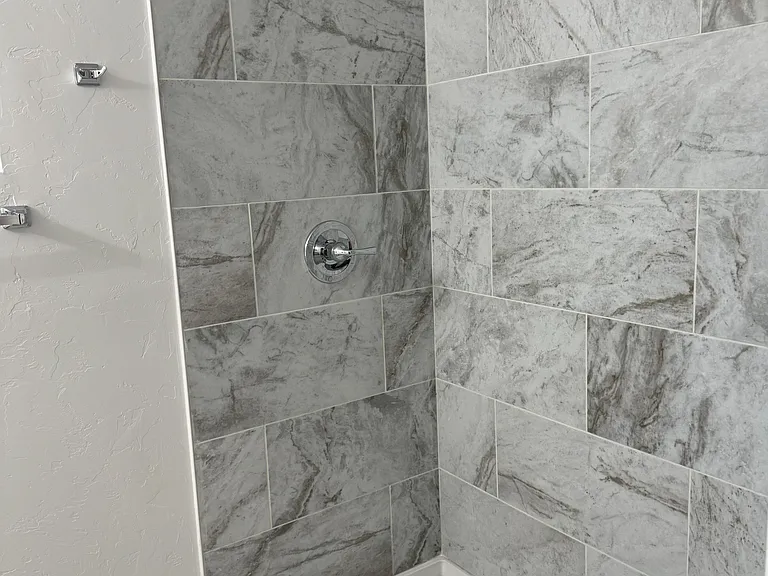 2205 E Blacklidge Dr — Photo 14